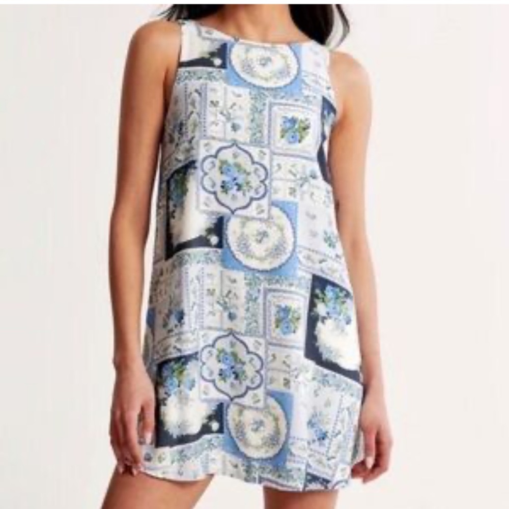 Abercrombie & Fitch Open Back Trapeze Floral Dress Size Medium